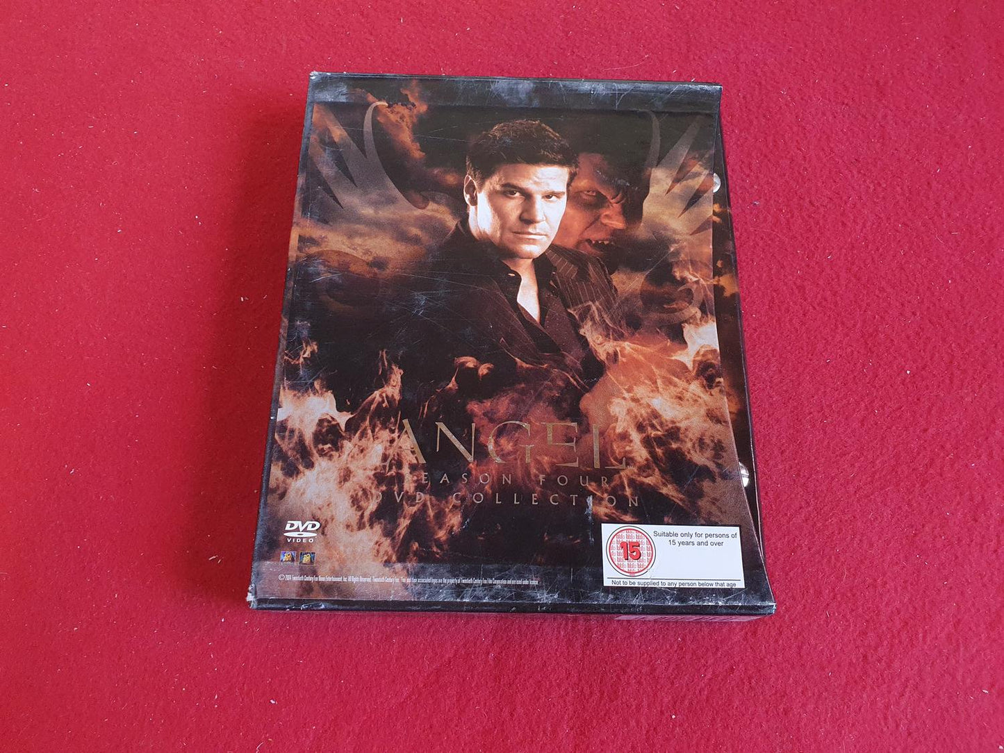 ANGEL SEASON 4 BOX till DVD