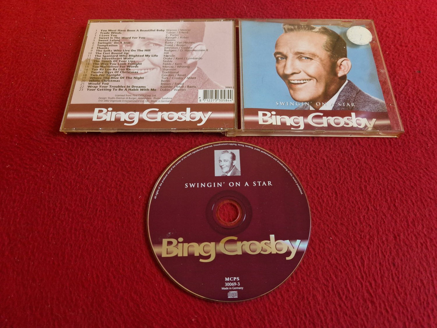 BING CROSBY SWINGING ON A STAR CD