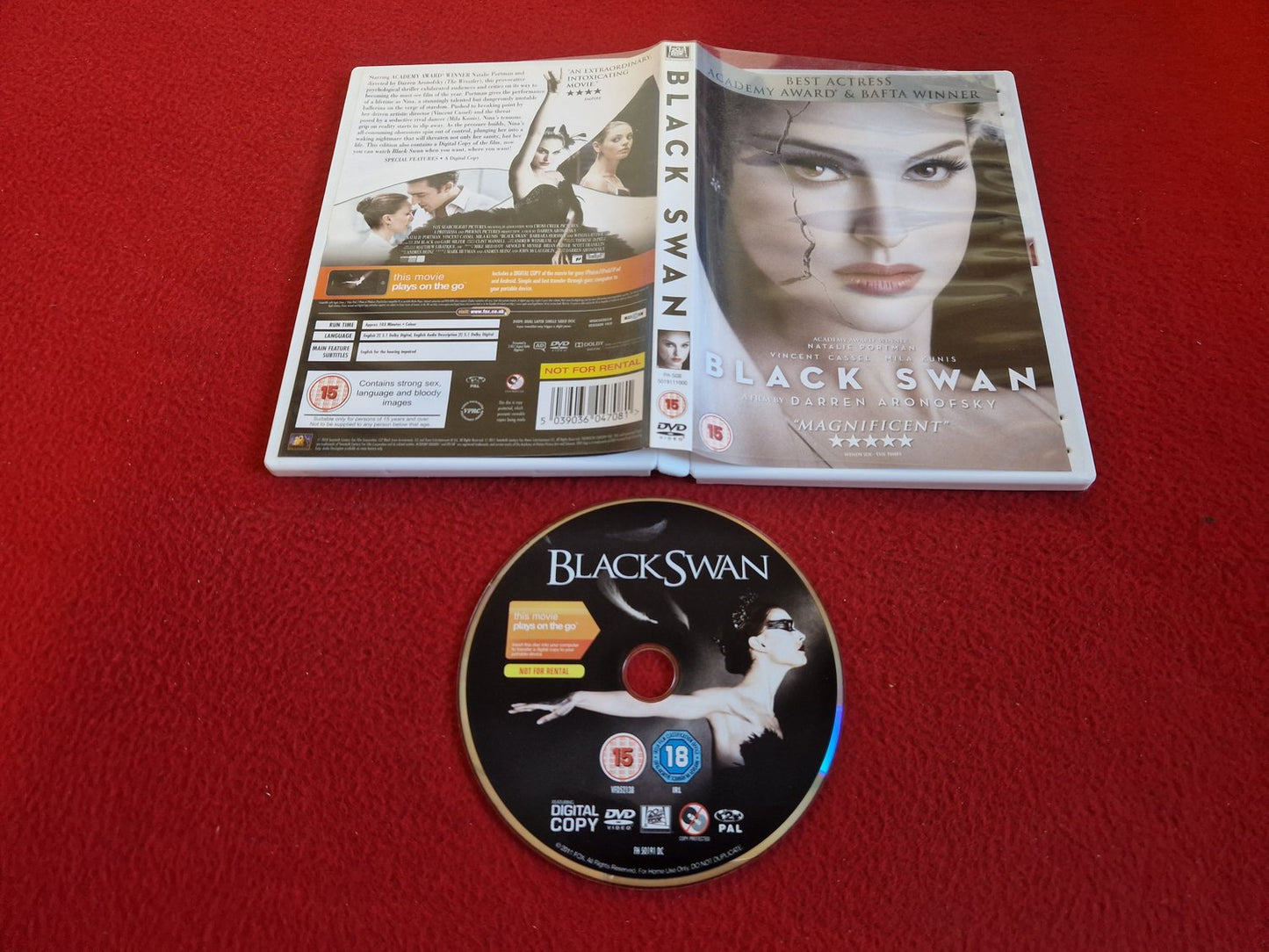 BLACK SWAN DVD