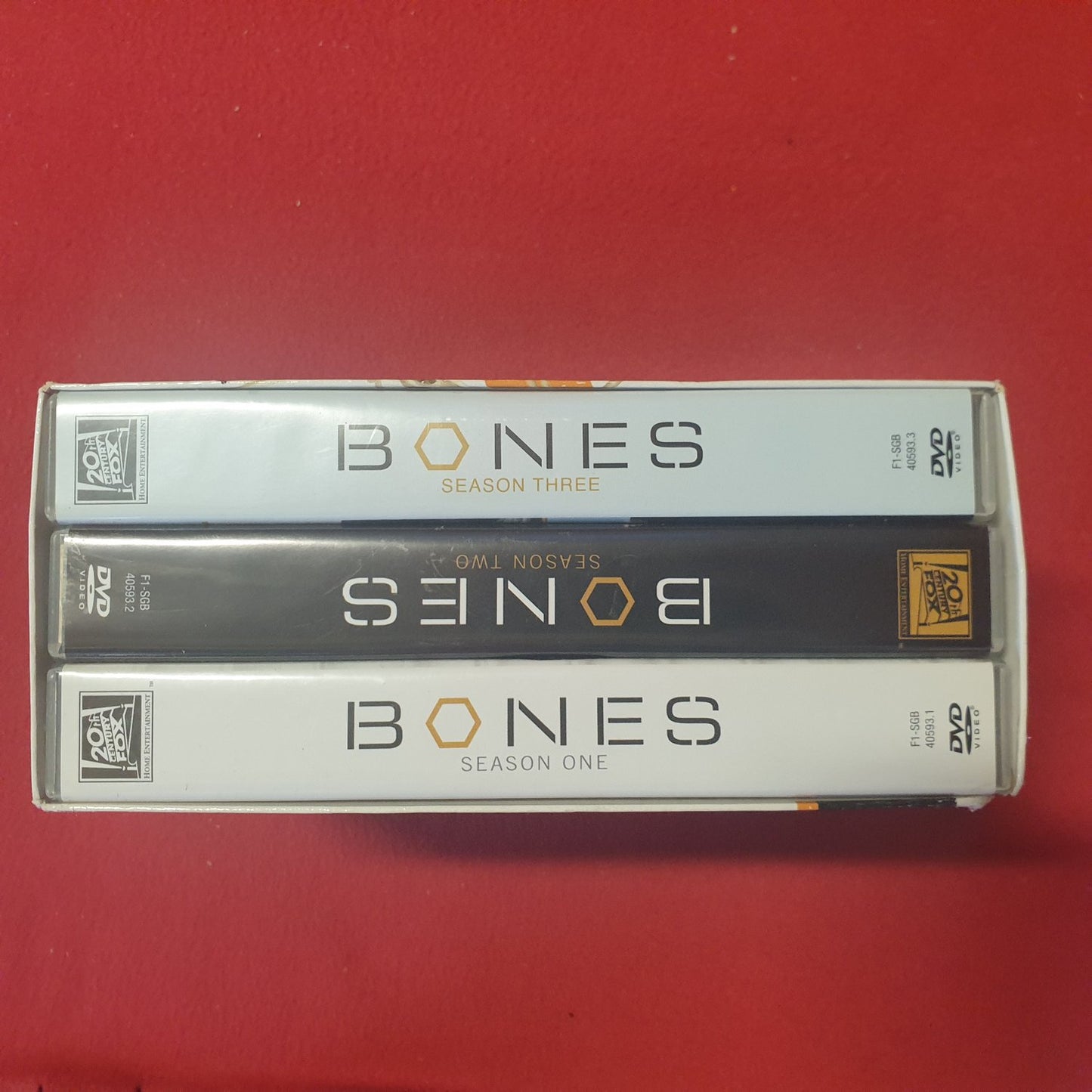 BONES COMPLETE SEASONS 1 - 3 BOX till DVD