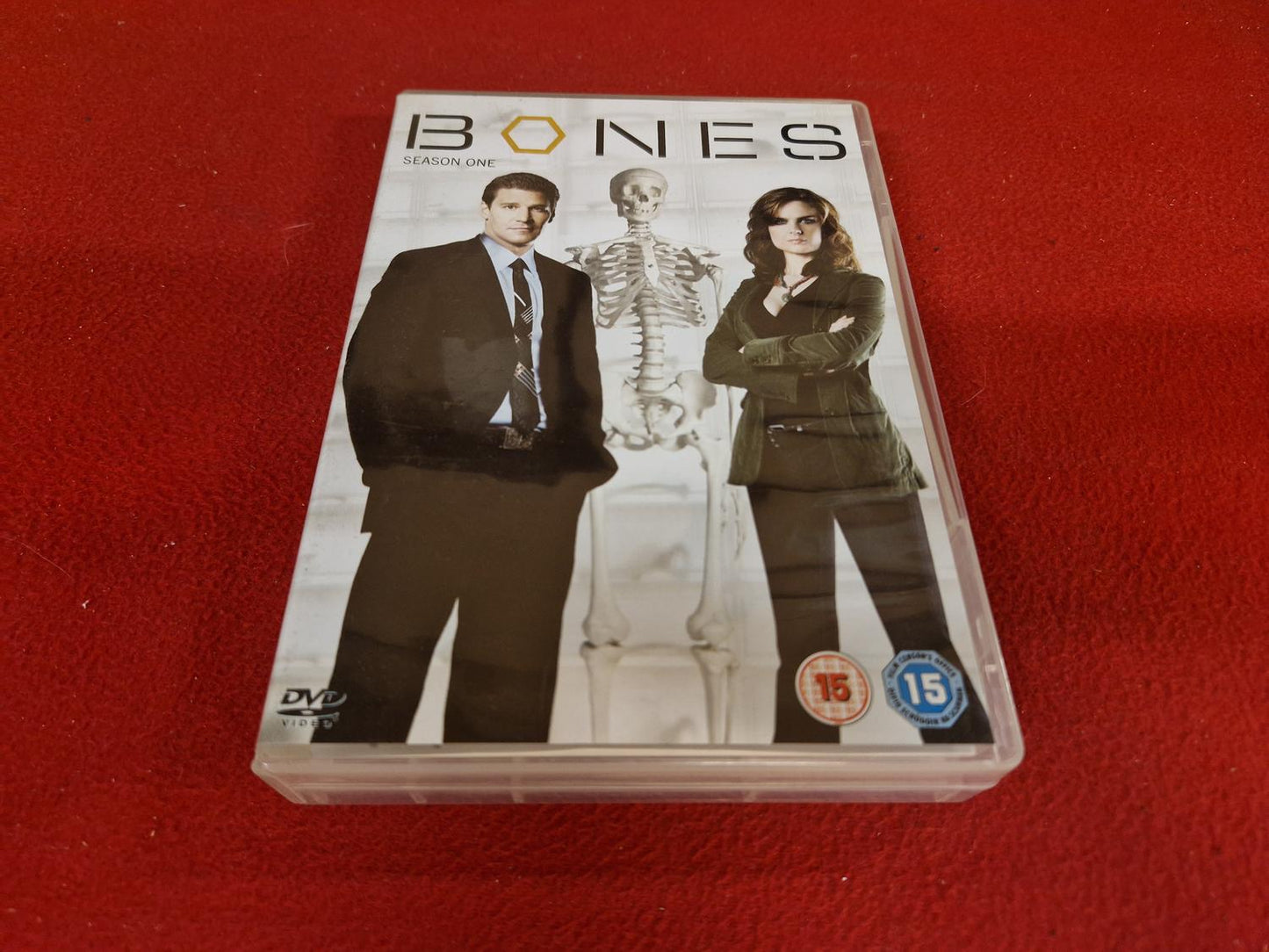 BONES SEASON 1 BOX till DVD
