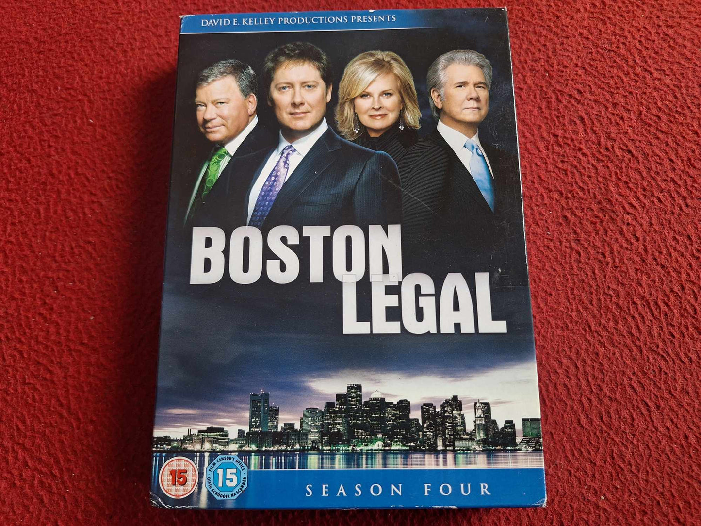 BOSTON LEGAL SEASON 4 BOX DVD