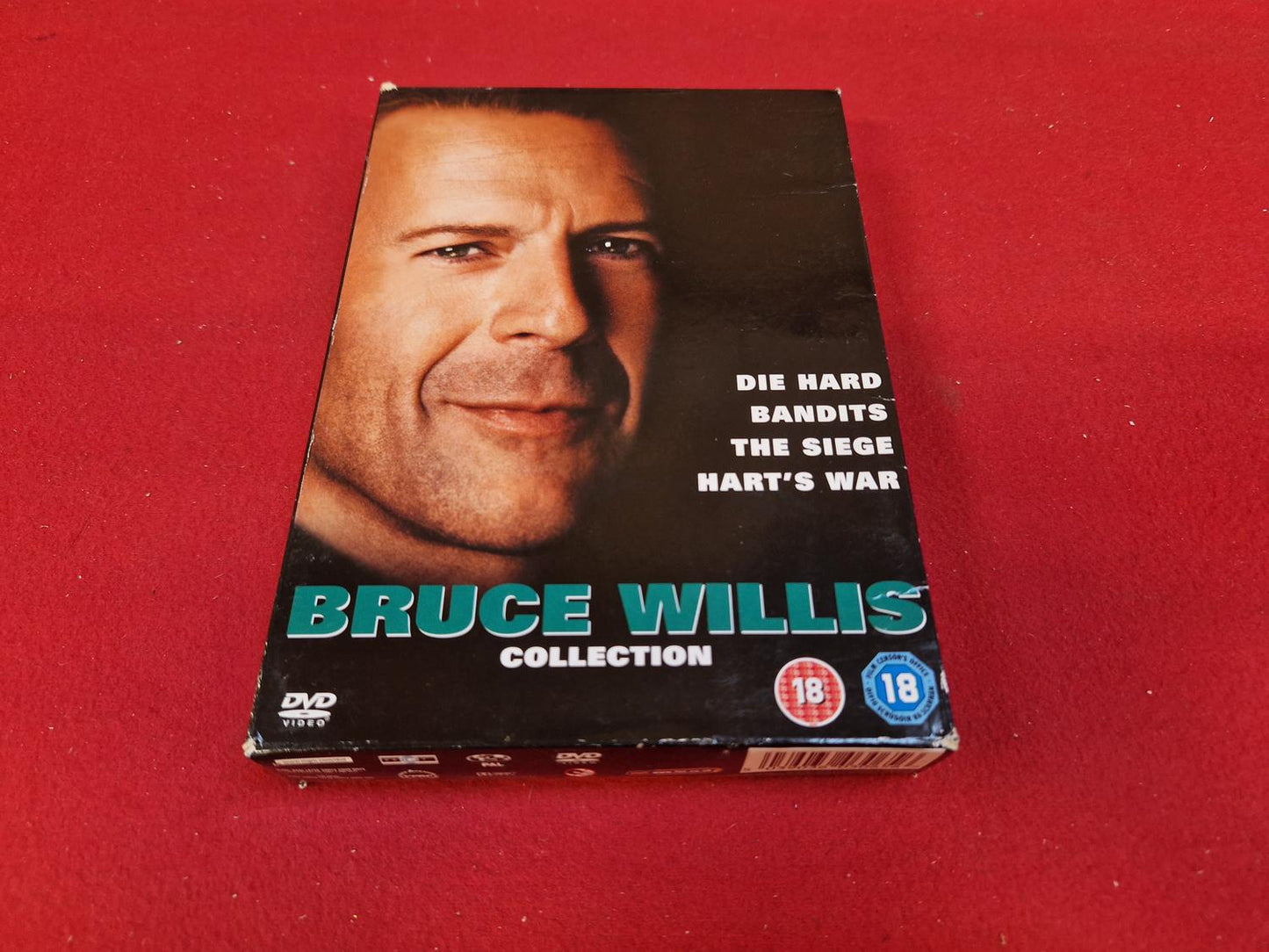 BRUCE WILLIS DIE HARD / BANDITS / THE SIEGE / HART'S WAR BOX till DVD