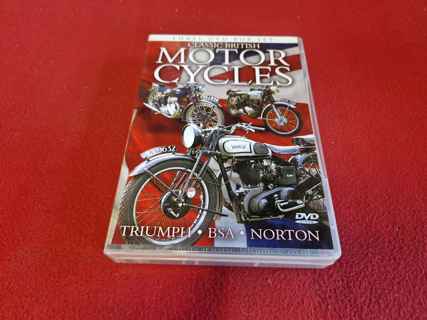 CLASSIC BRITISH MOTOR CYCLES TRIUMPH BSA NORTON BOX till DVD