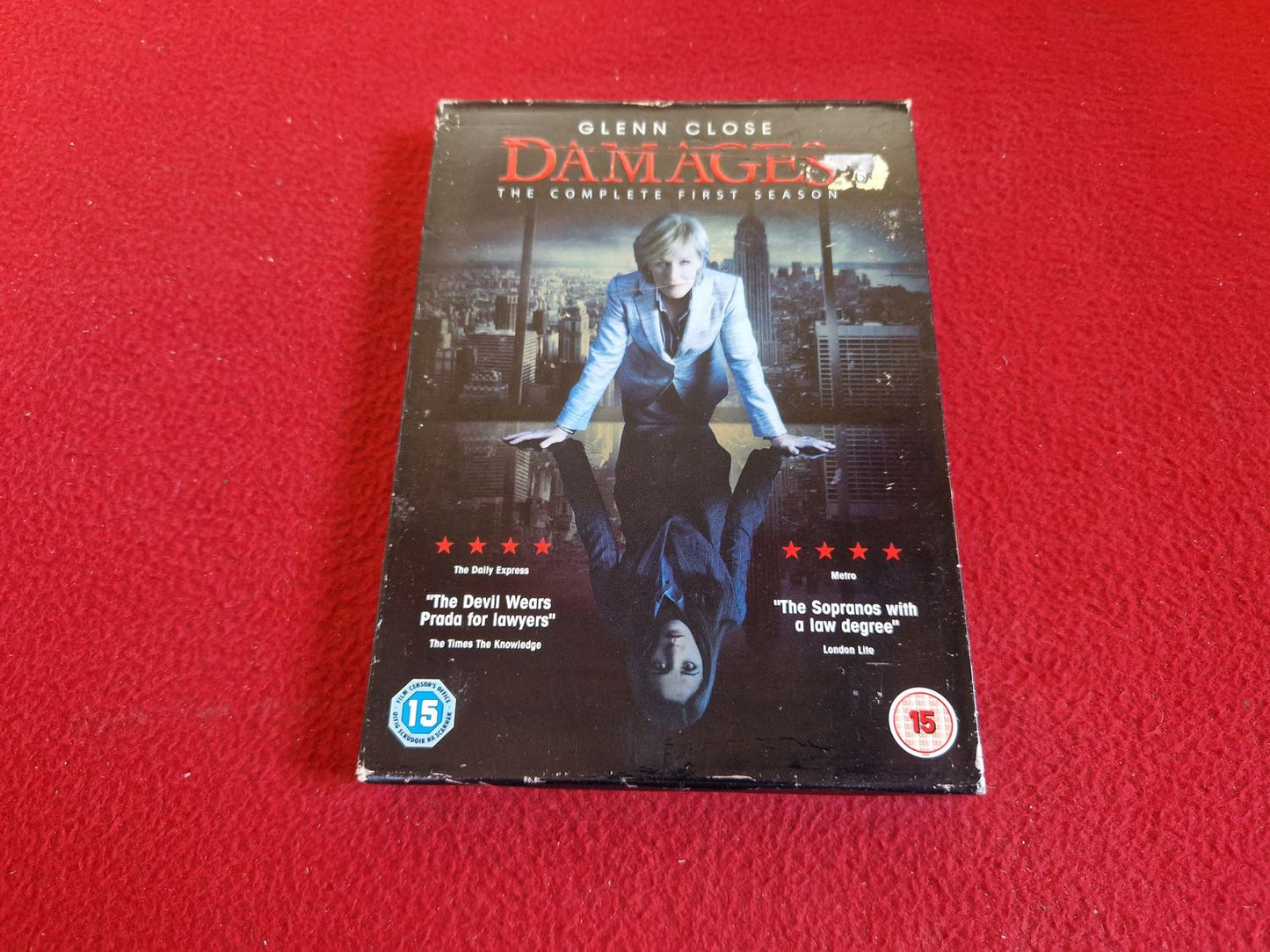 DAMAGES SEASON 1 BOX till DVD