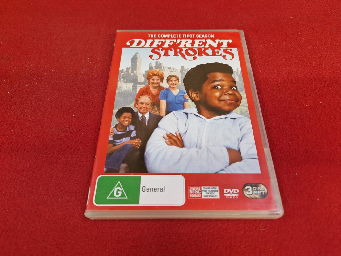 DIFF'RENT STROKES THE COMPLETE SEASON 1 BOX till DVD