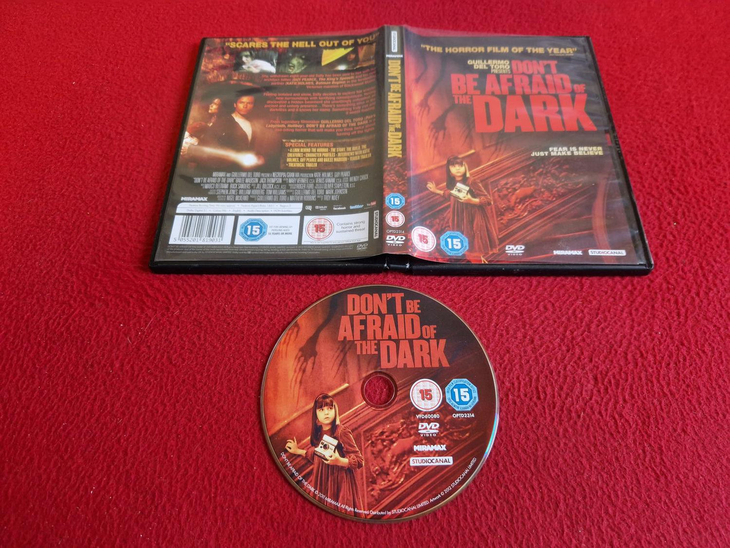 DON'T BE AFRAID THE DARK DVD