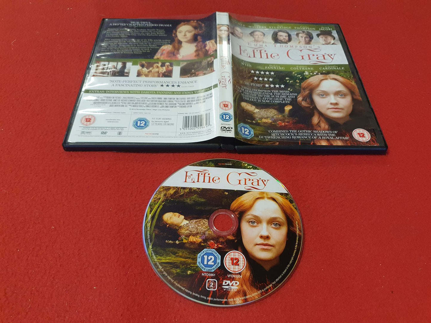 EFFIE GRAY till DVD