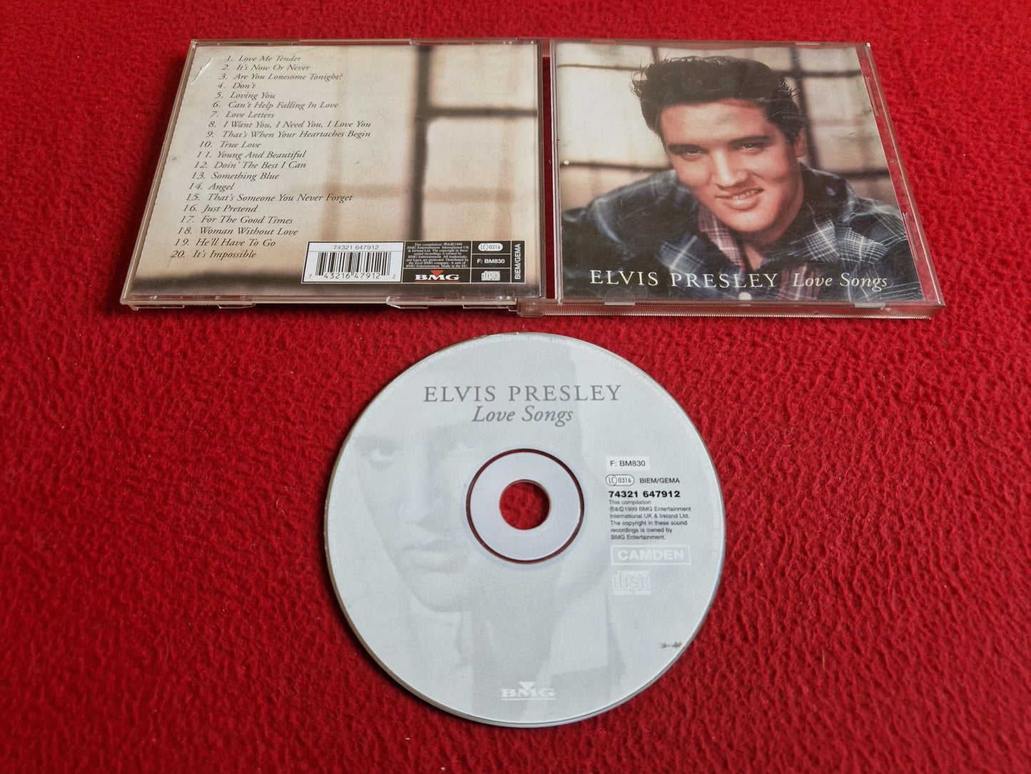 ELVIS PRESLEY LOVE SONGS CD