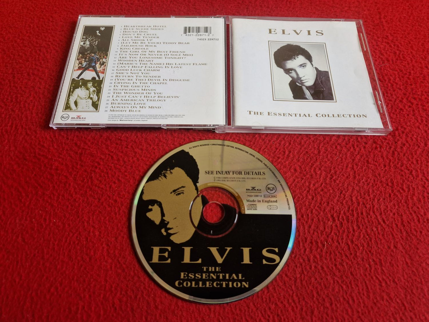 ELVIS PRESLEY THE ESSENTIAL COLLECTION CD