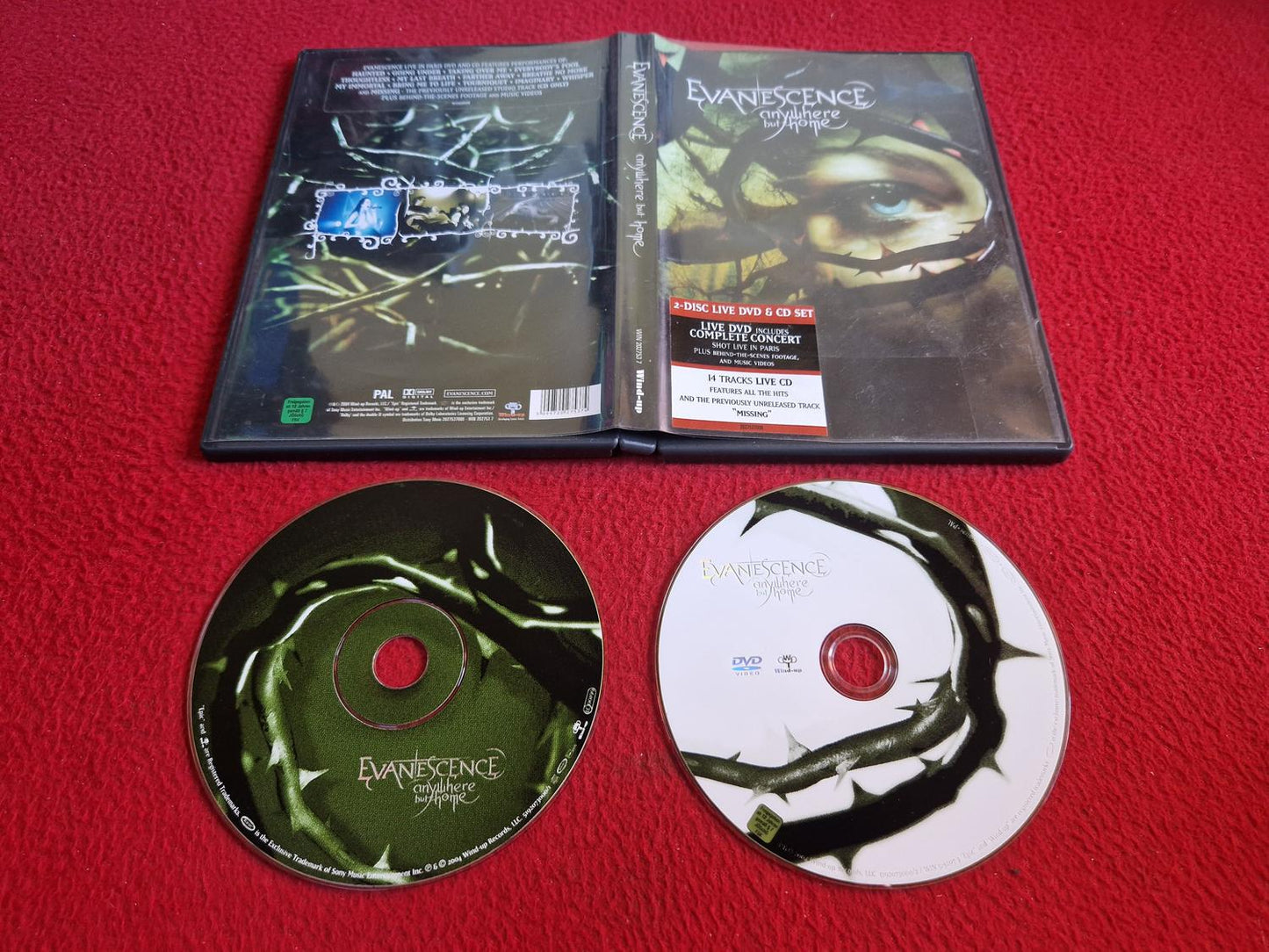 EVANESCENCE ANYWHERE BUT HOME DVD / CD