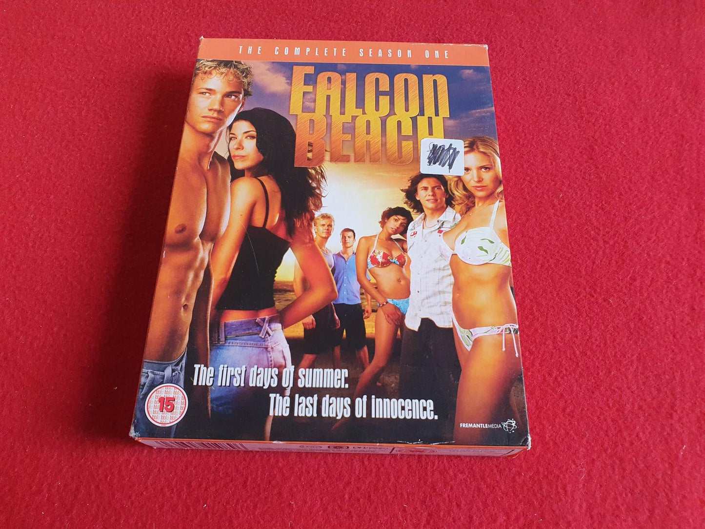FALCON BEACH SEASON 1 BOX till DVD