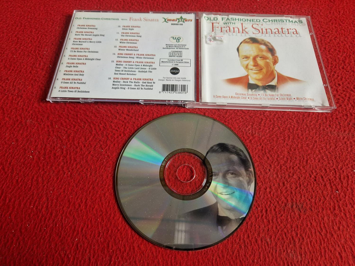 FRANK SINATRA OLD FASHIONED CHRISTMAS WITH CD