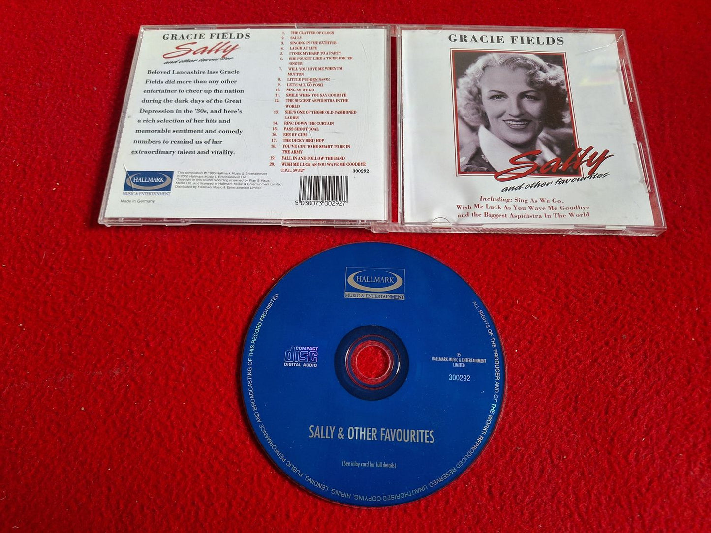 GRACIE FIELDS SALLY AND OTHER FAVOURITES CD
