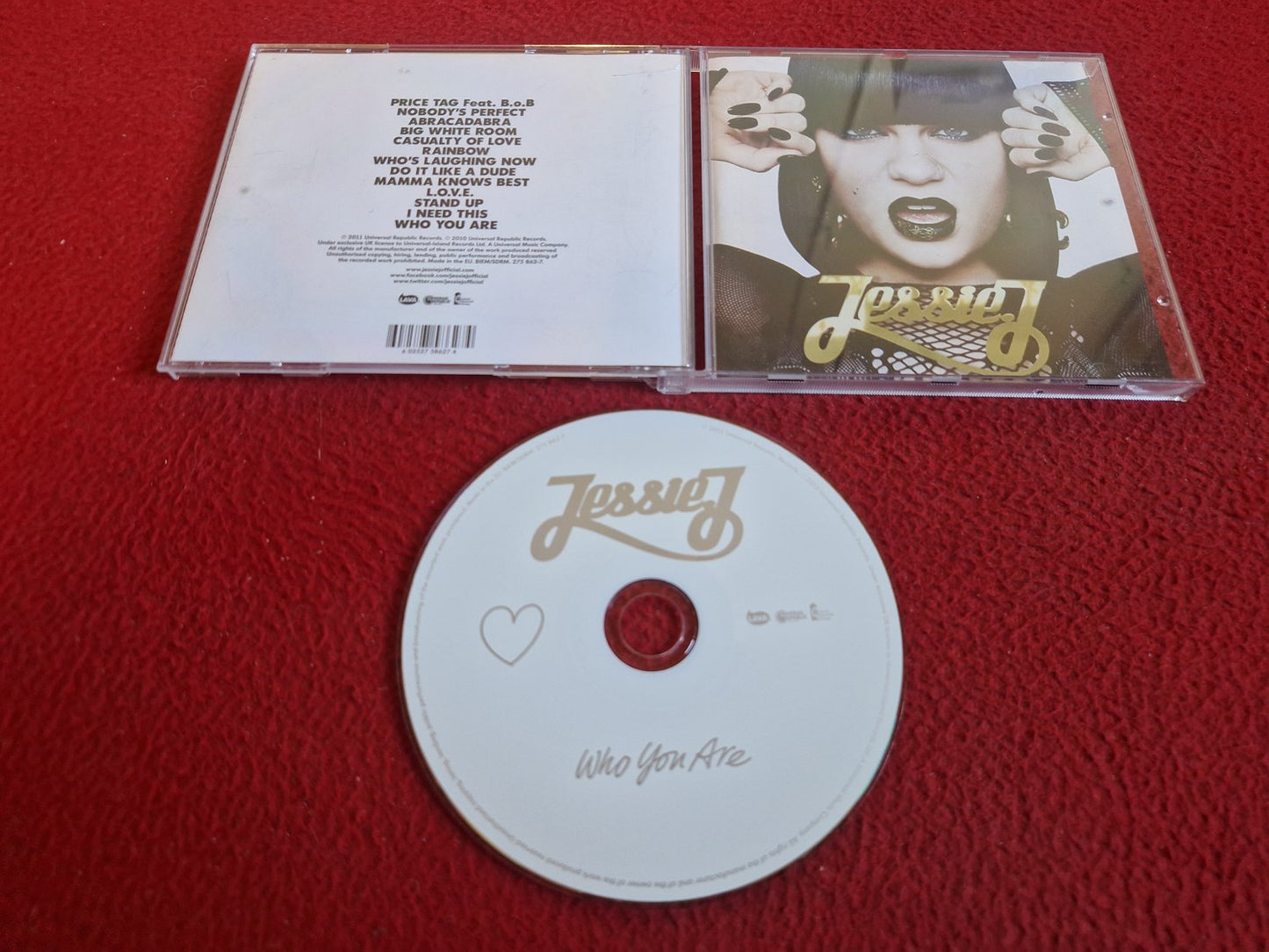 JESSIE WHO YOU ARE CD