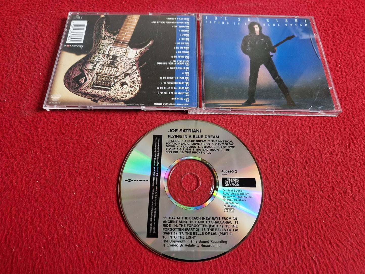 JOE SATRIANI FLYING IN A BLUE DREAM CD