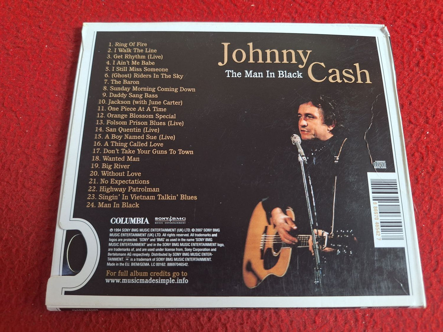 JOHNNY CASH THE MAN IN BLACK THE DEFINITIVE COLLECTION CD
