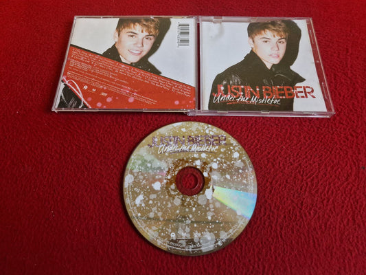 JUSTIN BIEBER UNDER THE MISTLETOE CD
