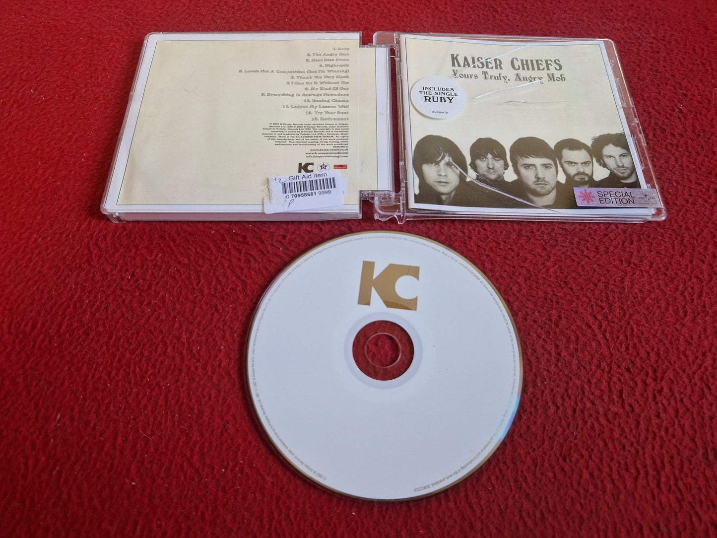 KAISER CHIEFS YOURS TRULY, ANGRY MOB CD