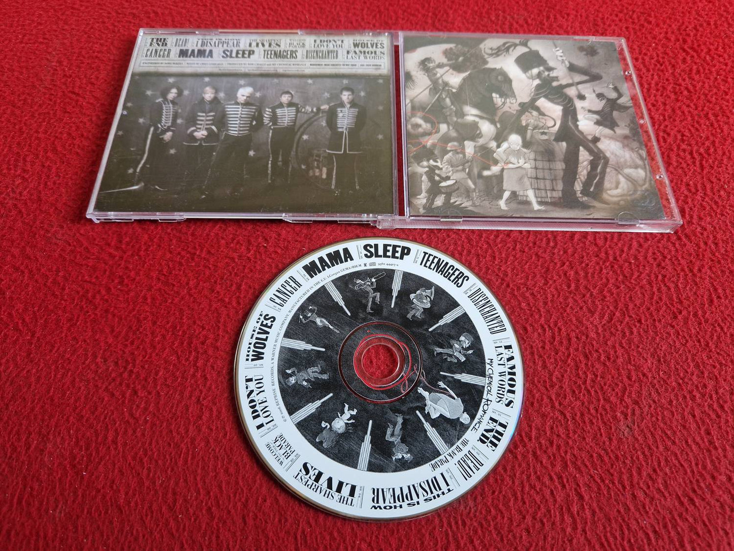 MY CHEMICAL ROMANCE THE BLACK PARADE CD