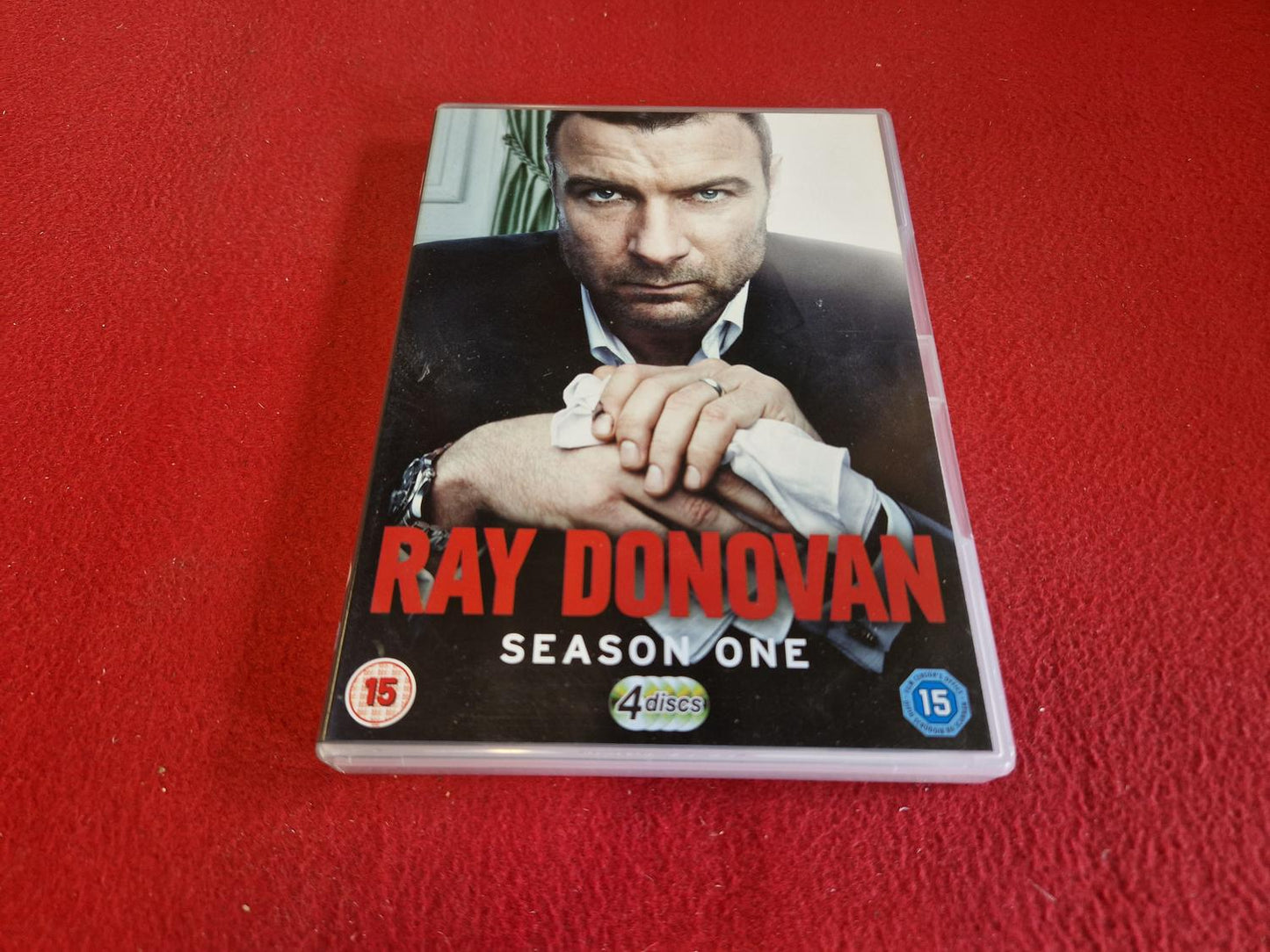 RAY DONOVAN SEASON 1 BOX till DVD
