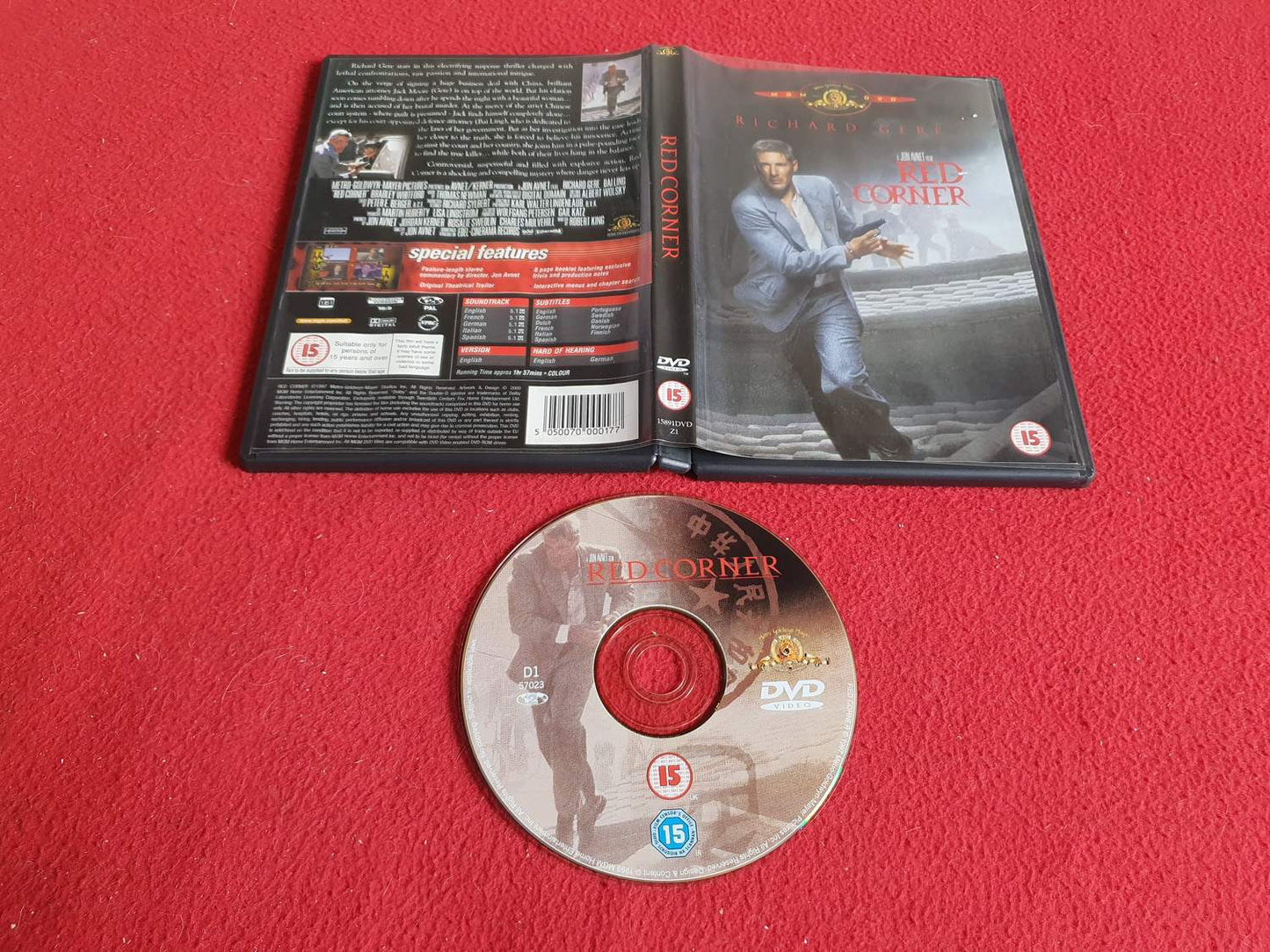 RED CORNER till DVD