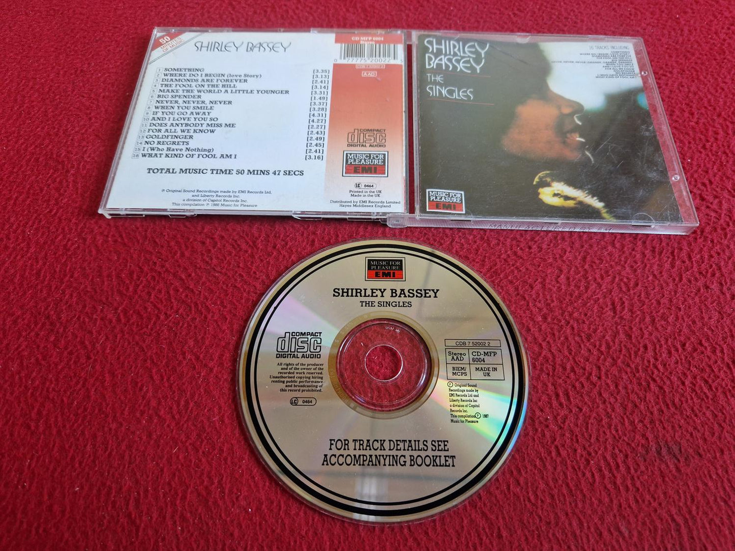 SHIRLEY BASSEY THE SINGLES CD