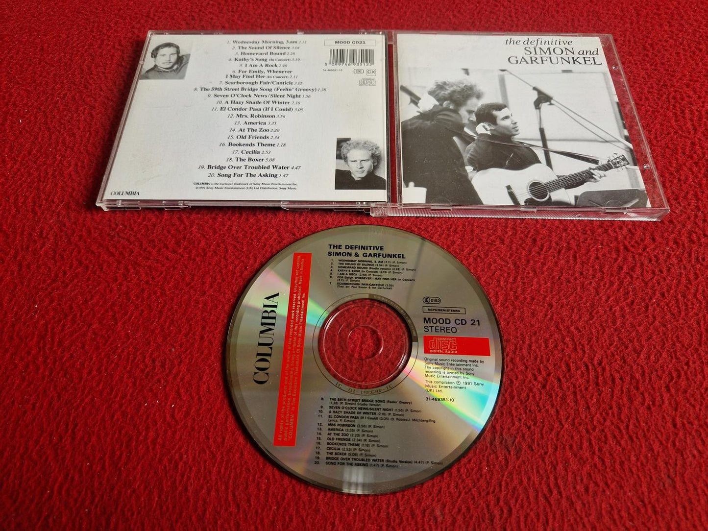 SIMON AND GARFUNKEL THE DEFINITIVE CD