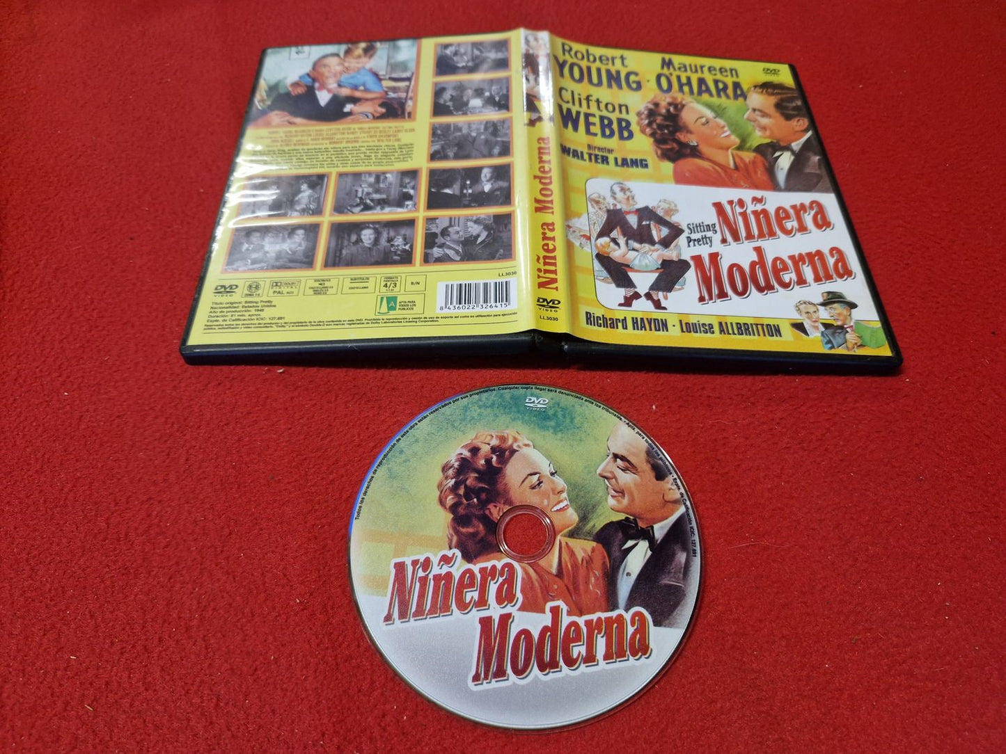 SITTING PRETTY (NINERA MODERNA) till DVD
