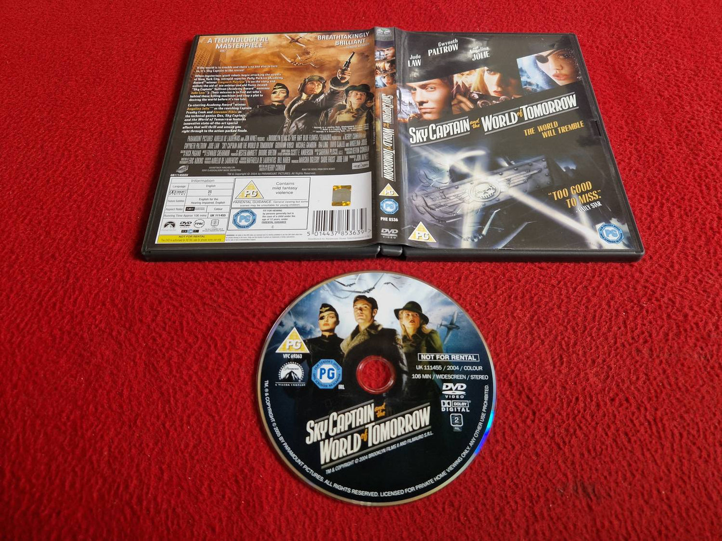 SKY CAPTAIN AND THE WORLD OF TOMORROW DVD