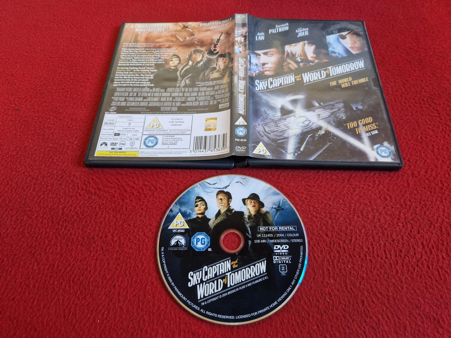 SKY CAPTAIN AND THE WORLD OF TOMORROW DVD