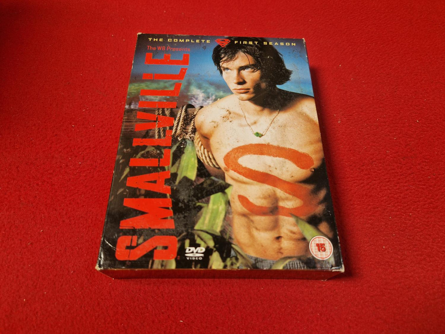 SMALLVILLE THE COMPLETE SEASON 1 BOX till DVD