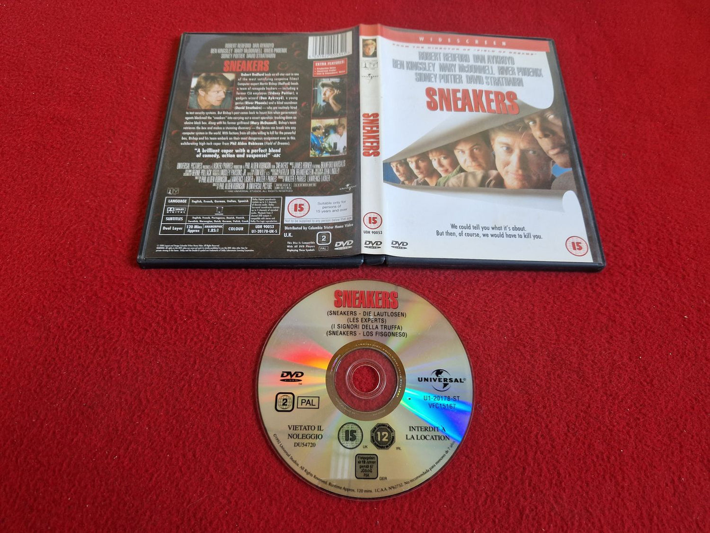 SNEAKERS till DVD