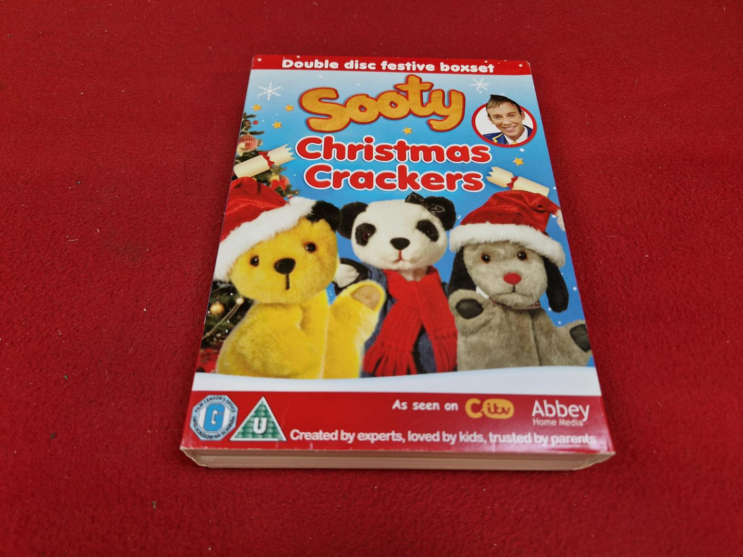 SOOTY CHRISTMAS CRACKERS BOX till DVD