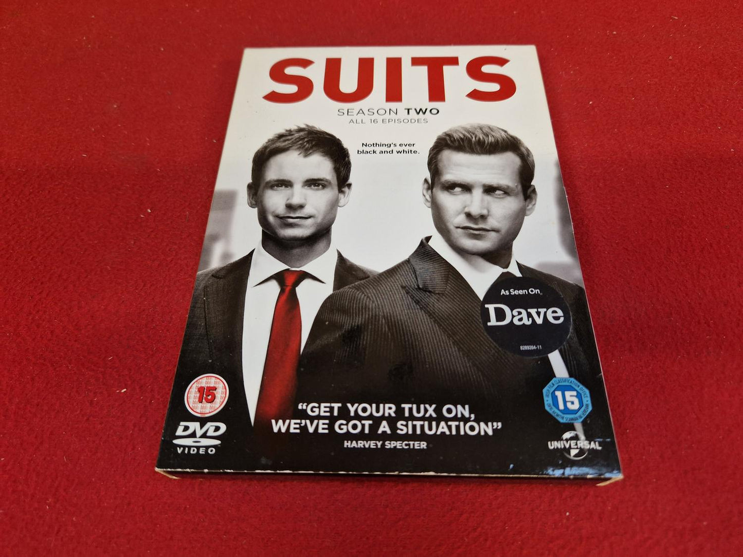 SUITS SEASON 2 BOX till DVD