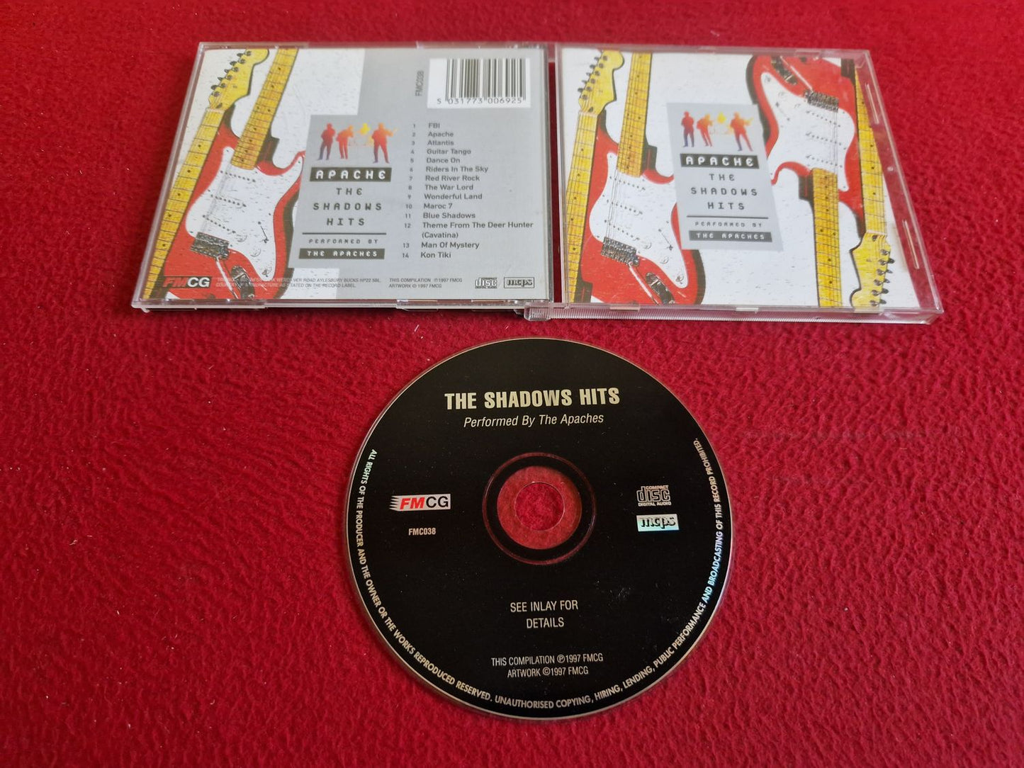 THE APACHE THE SHADOWS HITS PERFORMED BY THE APACHES CD