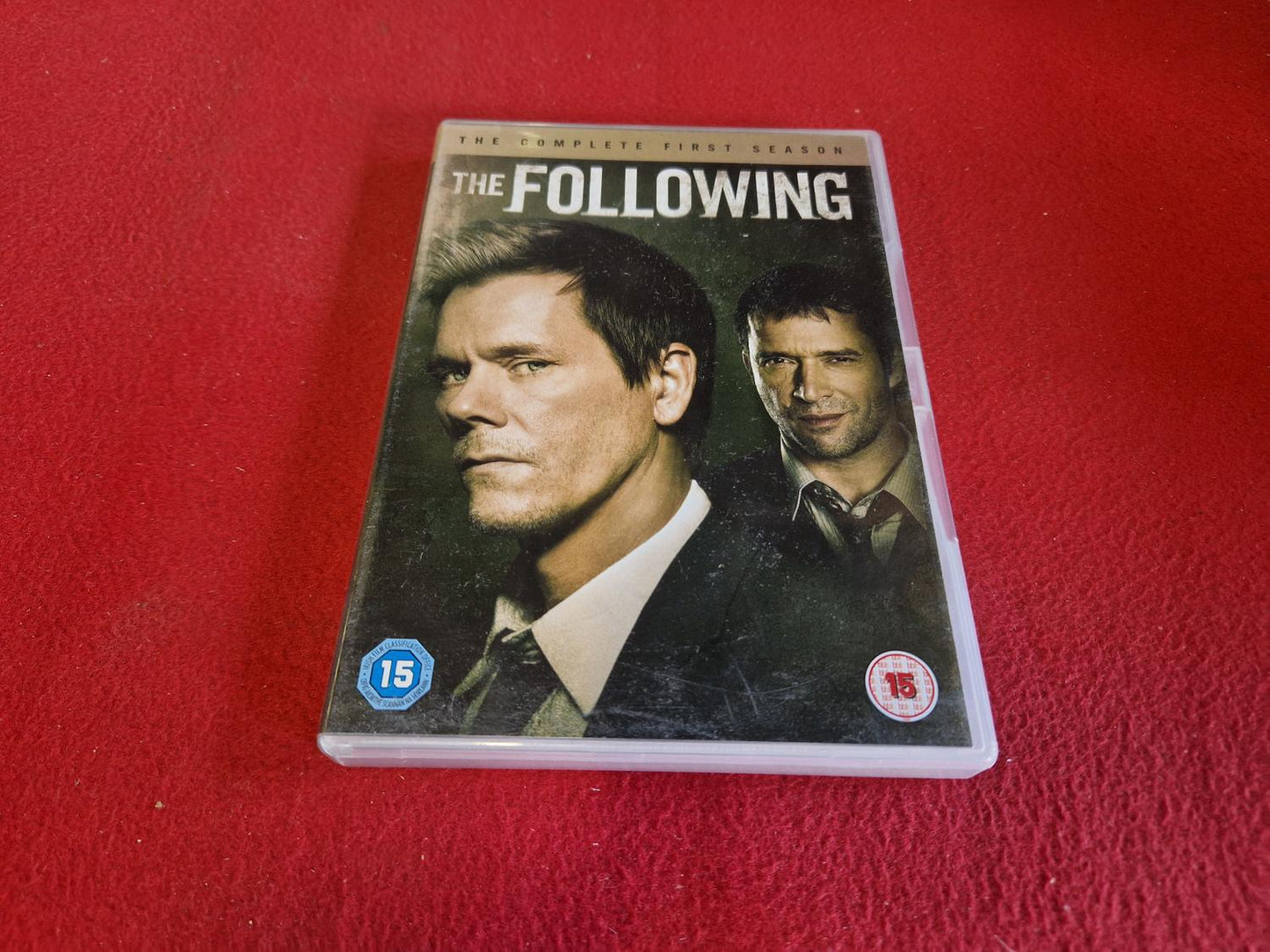 THE FOLLOWING SEASON 1 BOX till DVD