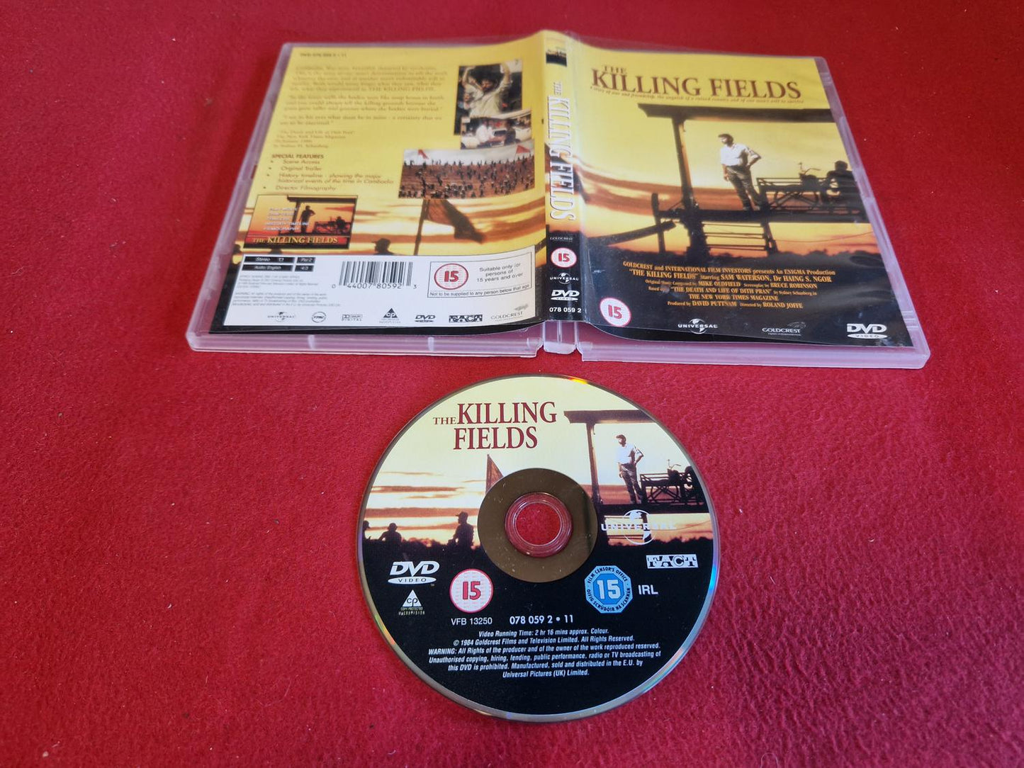 THE KILLING FIELDS till DVD