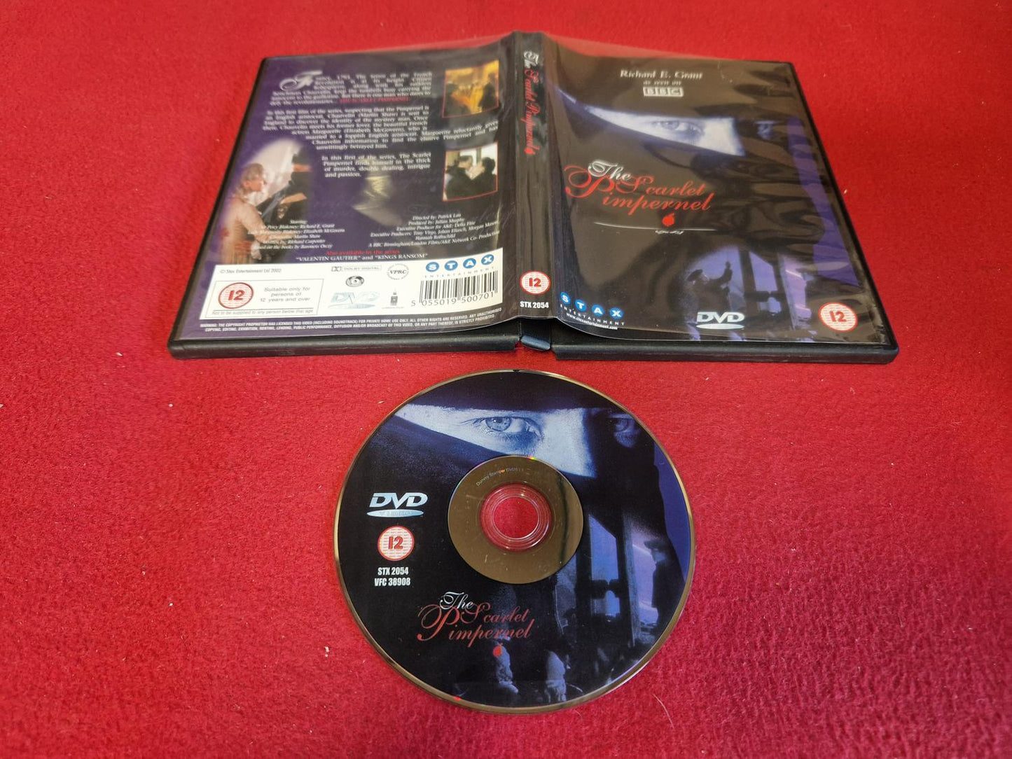 THE SCARLET PIMPERNEL till DVD