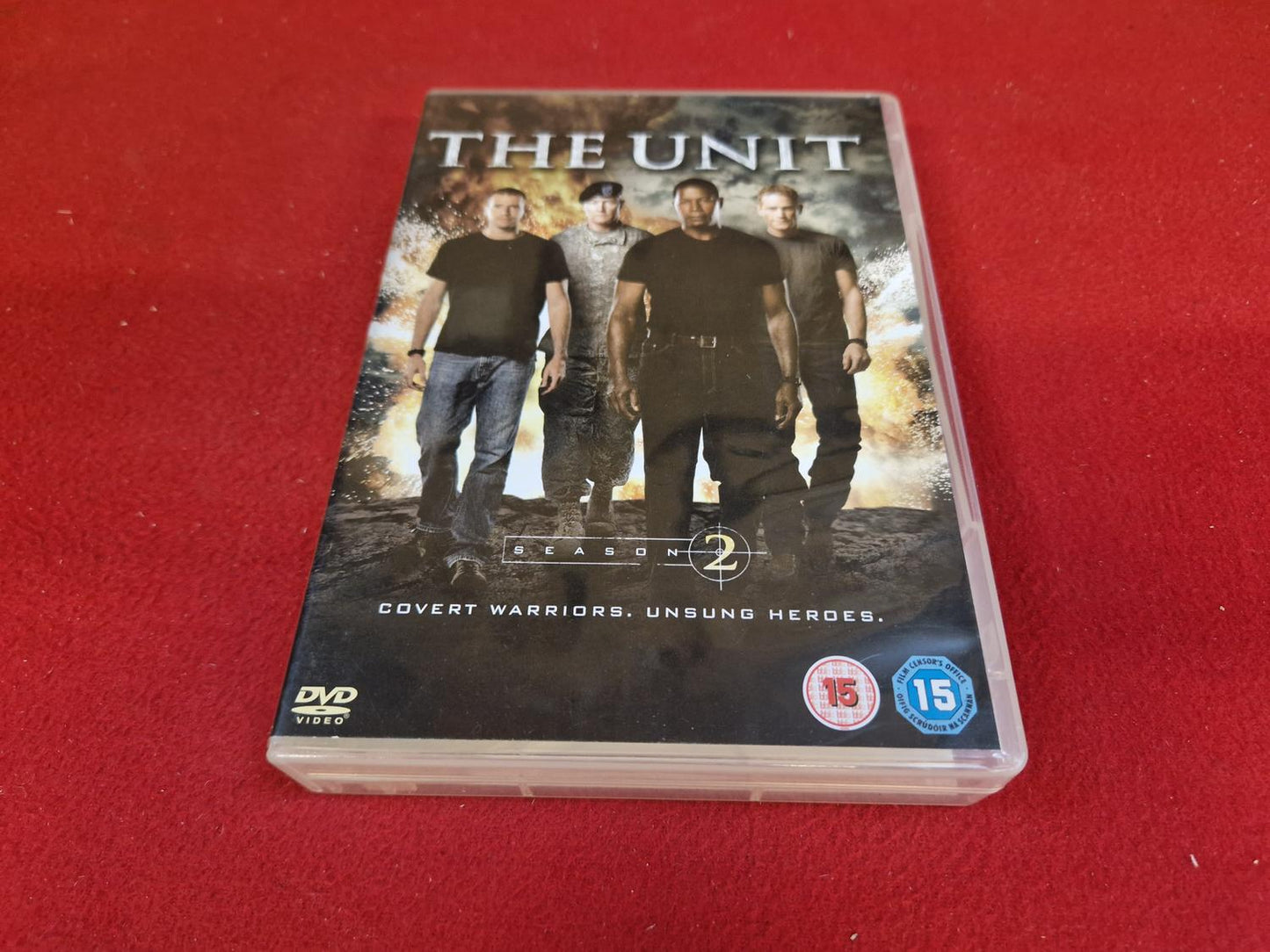THE UNIT SEASON 2 BOX till DVD