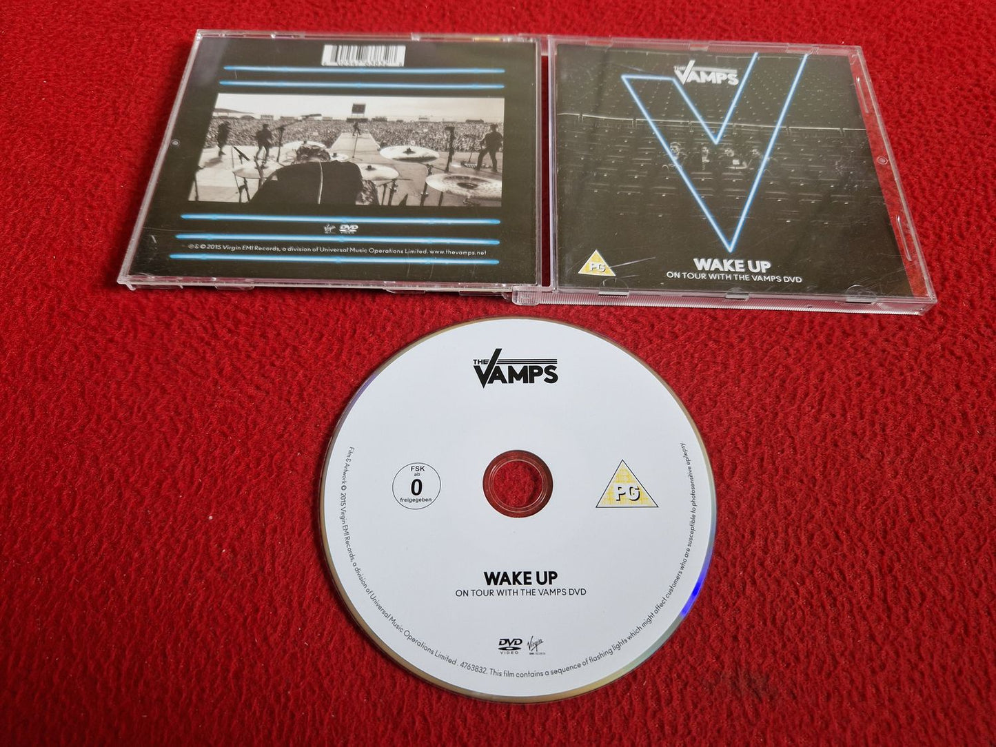 THE VAMPS WAKE UP ON TOUR WITH THE VAMPS DVD