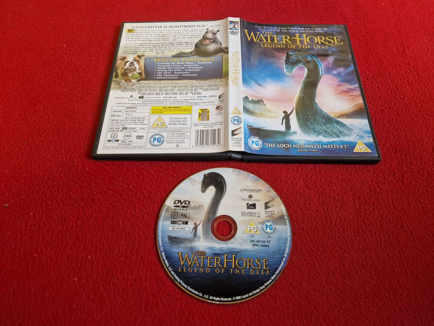 THE WATER HORSE - LEGEND OF THE DEEP DVD