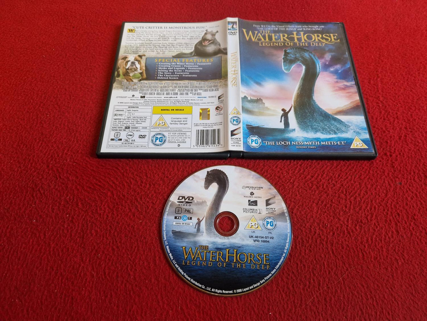 THE WATER HORSE: LEGEND OF THE DEEP DVD