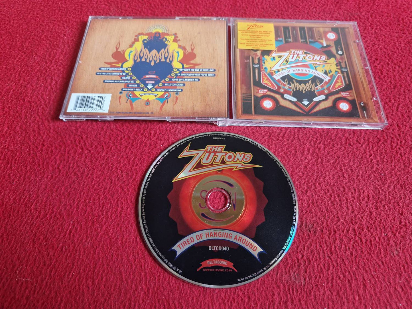 THE ZUTONS TIRED OF HANGING AROUND CD