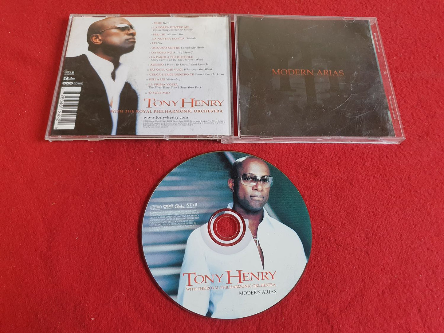 TONY HENRY & ROYAL PHILHARMONIC ORCHESTRA MODERN ARIAS till CD