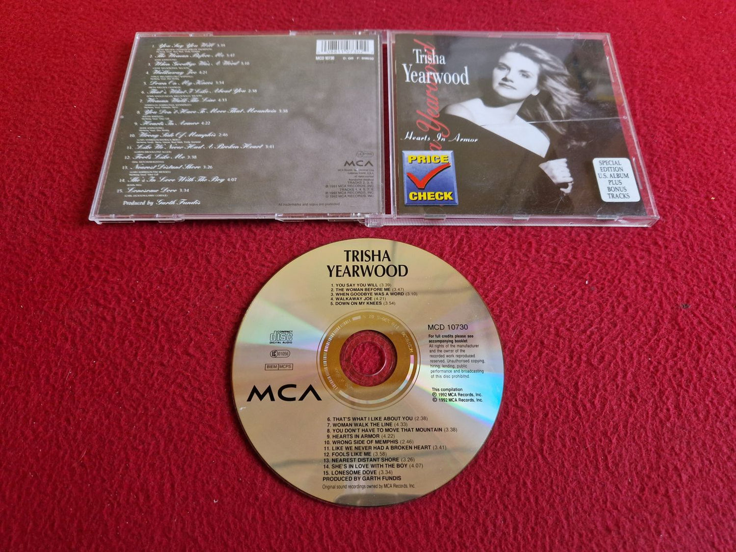 TRISHA YEARWOOD HEARTS IN ARMOR CD