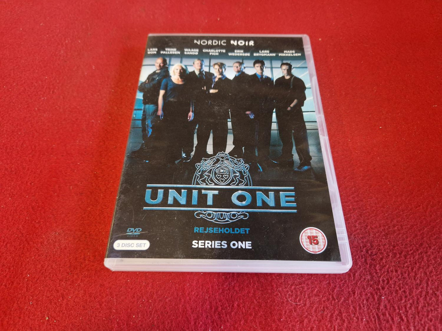 UNIT ONE SERIES 1 BOX till DVD