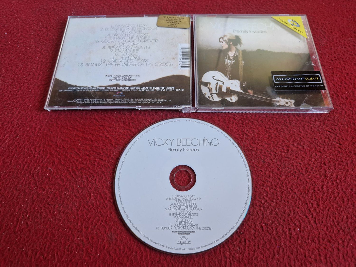 VICKY BEECHING ETERNITY INVADES CD