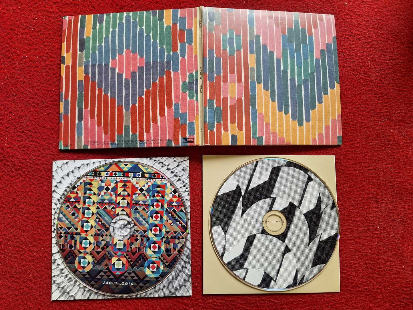 ABOUT GROUP BETWEEN THE WALLS + BONUS CD