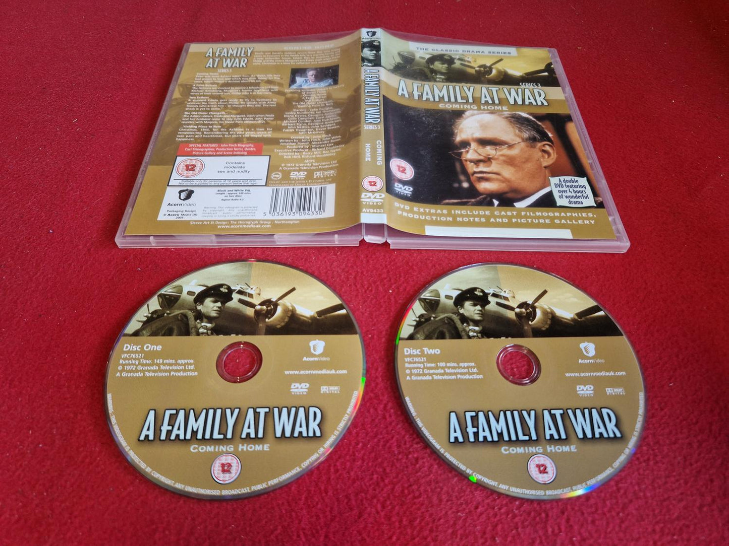 A FAMILY AT WAR SERIES 3 COMING HOME till DVD